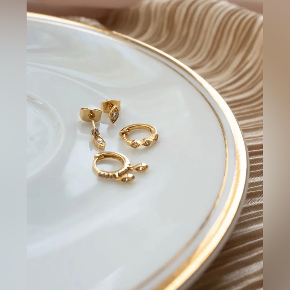 MICRO DANGLE HOOP SET LUV AJ GOLD MEJURI GORJANA ANTHROPOLOGIE REVOLVE - Picture 6 of 7